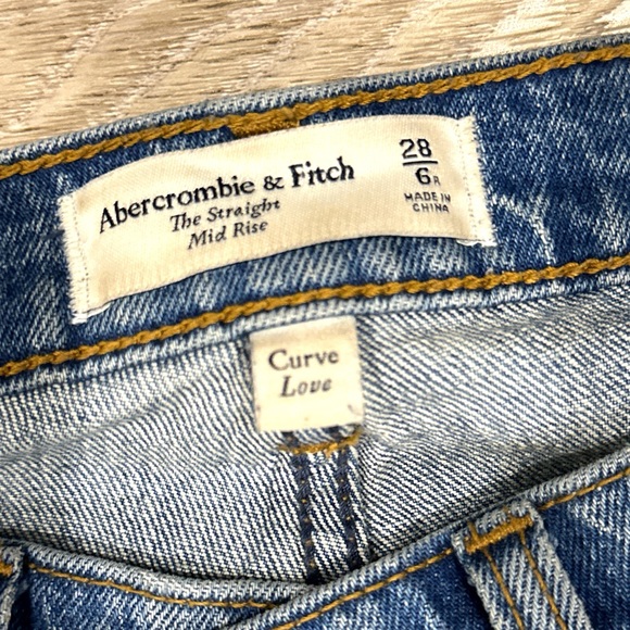 EC Abercrombie Curve Love Straight Mid Rise - Picture 5 of 7